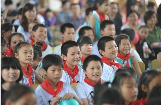 “我与服饰城共成长”庆六一联谊活动剪辑