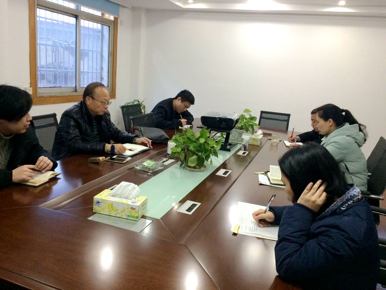 资源公司召开2018年工作座谈会